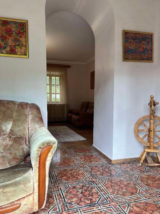 Story Guesthouse Kazbegi Kültér fotó