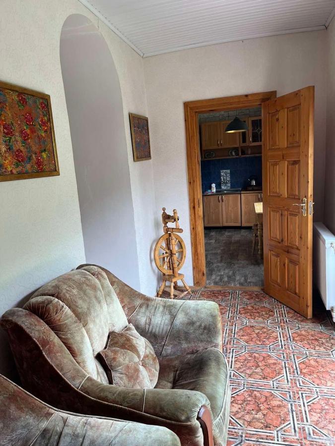 Story Guesthouse Kazbegi Kültér fotó